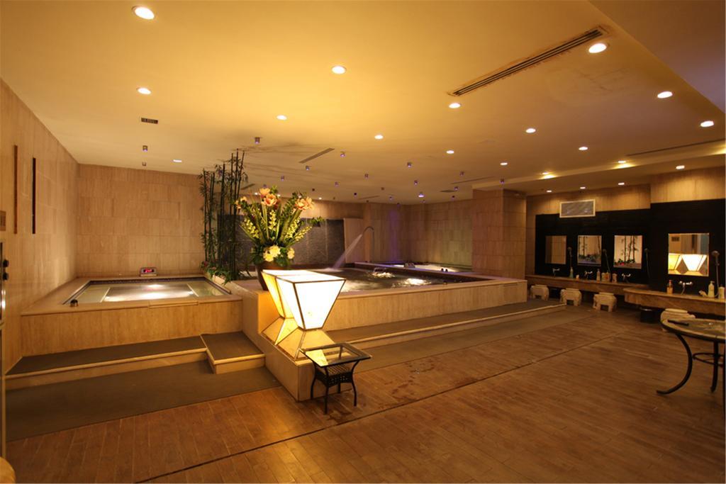 Ruiwan New Century Hotel Тиендзин Екстериор снимка