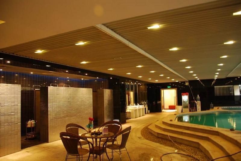 Ruiwan New Century Hotel Тиендзин Екстериор снимка