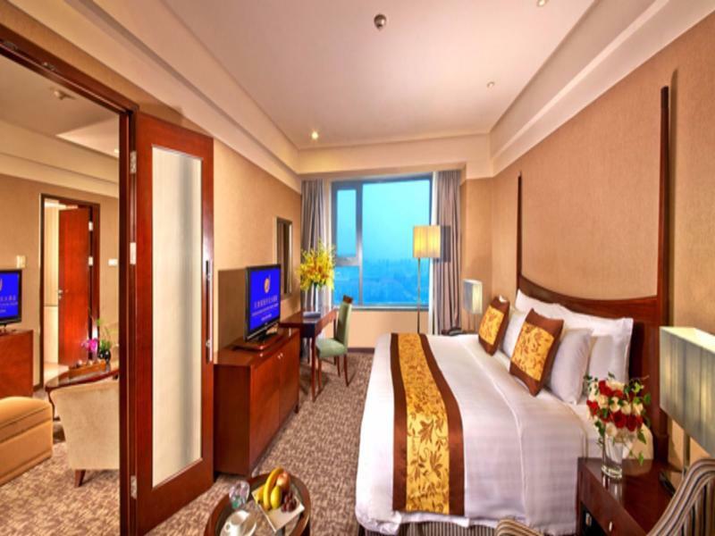 Ruiwan New Century Hotel Тиендзин Екстериор снимка