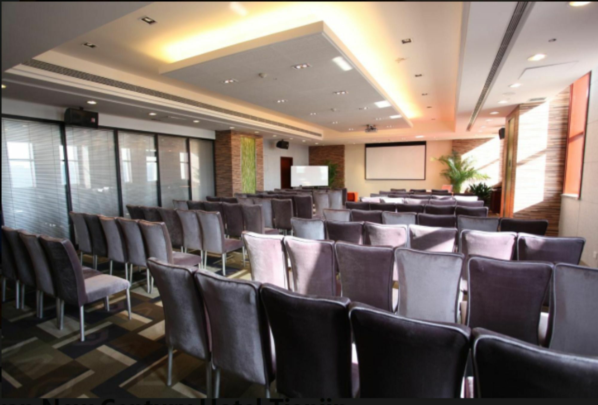Ruiwan New Century Hotel Тиендзин Екстериор снимка